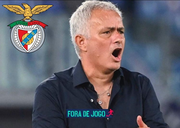 José Mourinho AVALIA o seu REGRESSO ao SL Benfica 1 José Mourinho em treino - Instagram José Mourinho