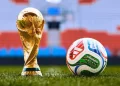 Histórias do mundial | da bola de couro à tecnologia que "fala" com o var