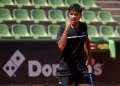 Tiago torres surpreende antigo top 20 e segue em frente no estoril open